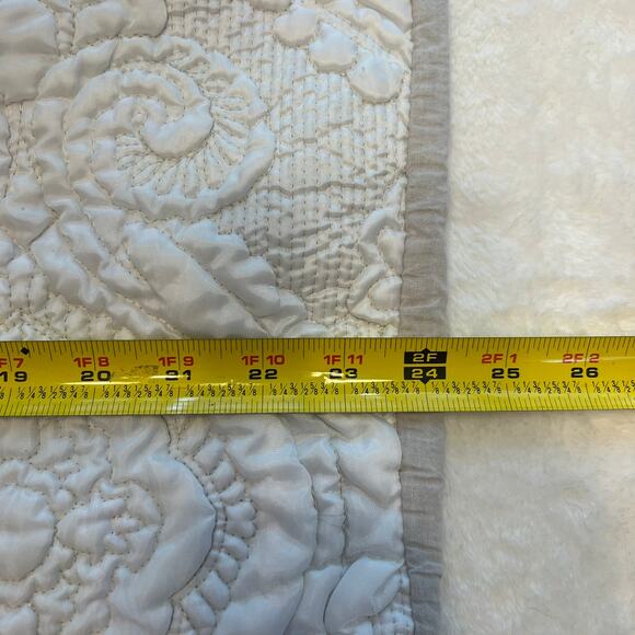 Nicole Miller Home Artelier Cream Pillow Shams Standard 2 Piece Set Quilted - Picture 5 of 6